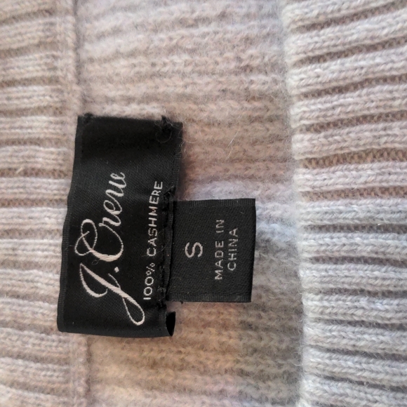 Cashmere sweater - Picture 2 of 7